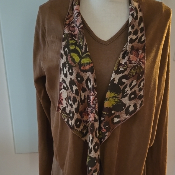 G by Giuliana Brown Floral Leopard Cardigan - Picture 3 of 5